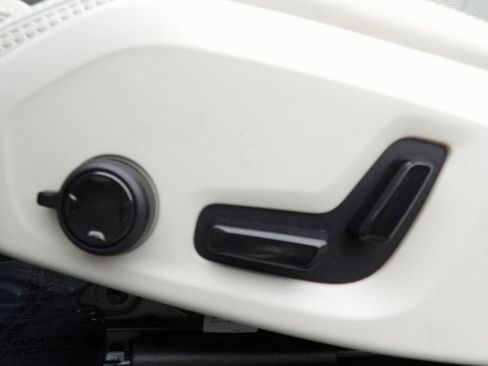 New 2026 Volvo XC60 B5 Ultra w/ Protection Package Premier image 13