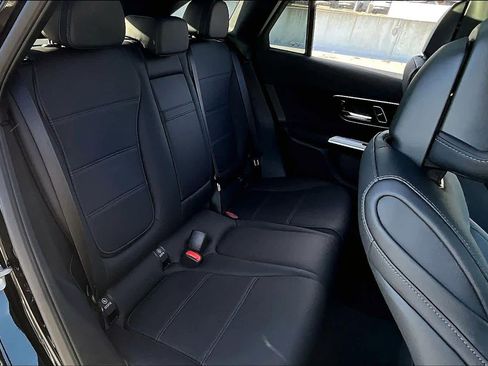 Used 2026 Mercedes-Benz GLC 300 GLC 300 image 19