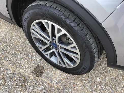 Used 2021 Ford Escape SEL FWD image 13
