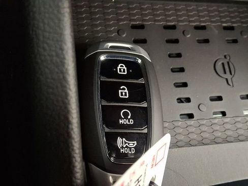 New 2026 Hyundai Venue SEL FWD image 12