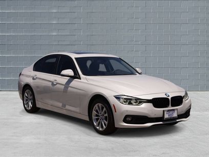 Used 2018 BMW 320i Sedan w/ Convenience Package