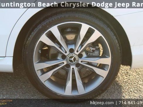 Used 2021 Mercedes-Benz C 300 Sedan image 8