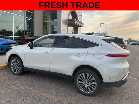 Used 2021 Toyota Venza Limited w/ Carpet Mat Package (TMS) AWD/4WD image 6