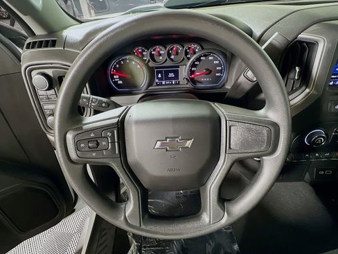 Used 2025 Chevrolet Silverado 1500 Custom Trail Boss AWD/4WD image 10