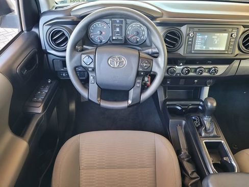 Certified 2018 Toyota Tacoma SR w/ SR Convenience Package AWD/4WD image 19
