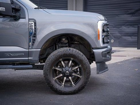 Used 2023 Ford F250 Lariat AWD/4WD image 5