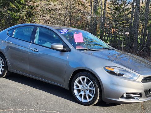 Used 2013 Dodge Dart SXT w/ SXT Special Edition Group FWD image 2