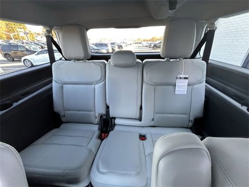 New 2025 Ford Expedition Max Platinum w/ Driver's Package image 27