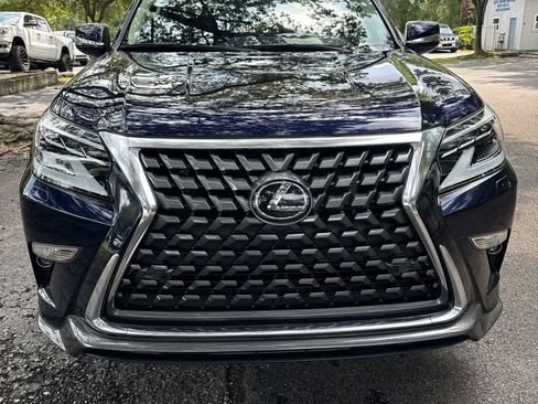 Used 2022 Lexus GX 460 Premium w/ Accessory Package AWD/4WD image 7
