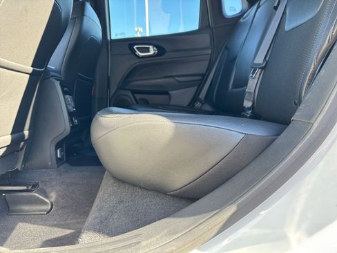 Used 2025 Jeep Compass Trailhawk image 24