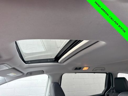 Used 2024 Honda Odyssey EX-L image 11