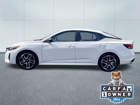 Certified 2024 Nissan Sentra SR w/ SR Premium Package image 9