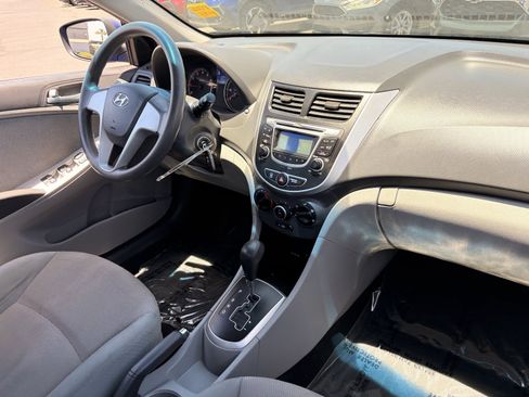 Used 2013 Hyundai Accent GLS FWD image 13