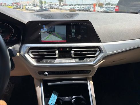 Used 2022 BMW 330i Sedan w/ Convenience Package RWD image 22