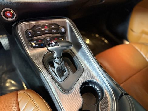 Used 2015 Dodge Challenger SRT Hellcat image 17