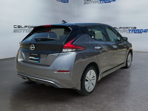 Used 2025 Nissan Leaf S FWD image 5