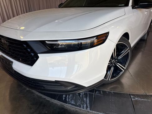 Used 2024 Honda Accord Sport image 9
