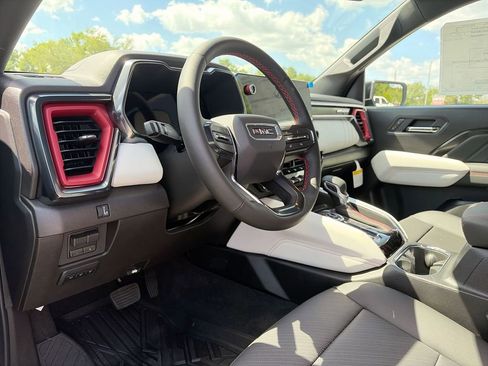 New 2026 GMC Canyon AT4X w/ AT4X AEV Edition AWD/4WD image 19