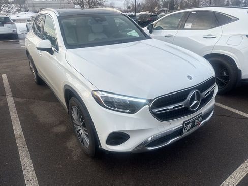Used 2025 Mercedes-Benz GLC 300 4MATIC image 7