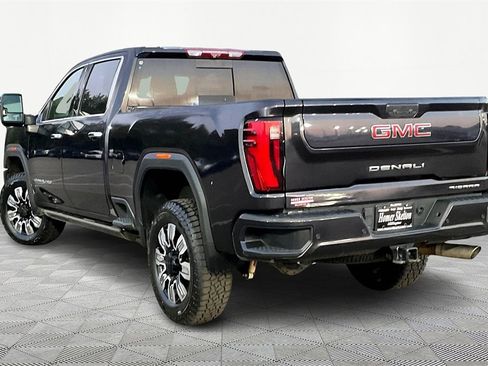 Used 2024 GMC Sierra 2500 Denali w/ Denali Reserve Package image 10
