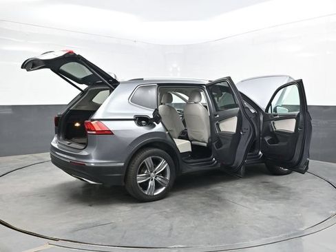 Used 2018 Volkswagen Tiguan SEL Premium AWD/4WD image 50