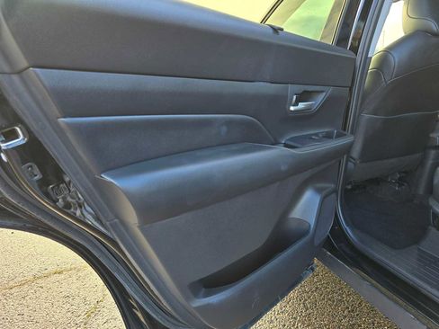 Used 2025 Toyota Grand Highlander AWD image 17