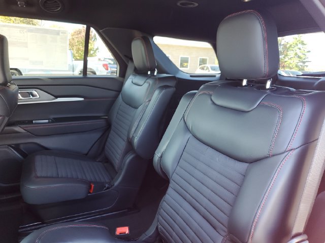 New 2026 Ford Explorer ST-Line AWD/4WD image 31