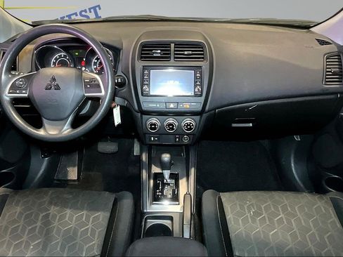 Used 2025 Mitsubishi Outlander Sport AWD image 8