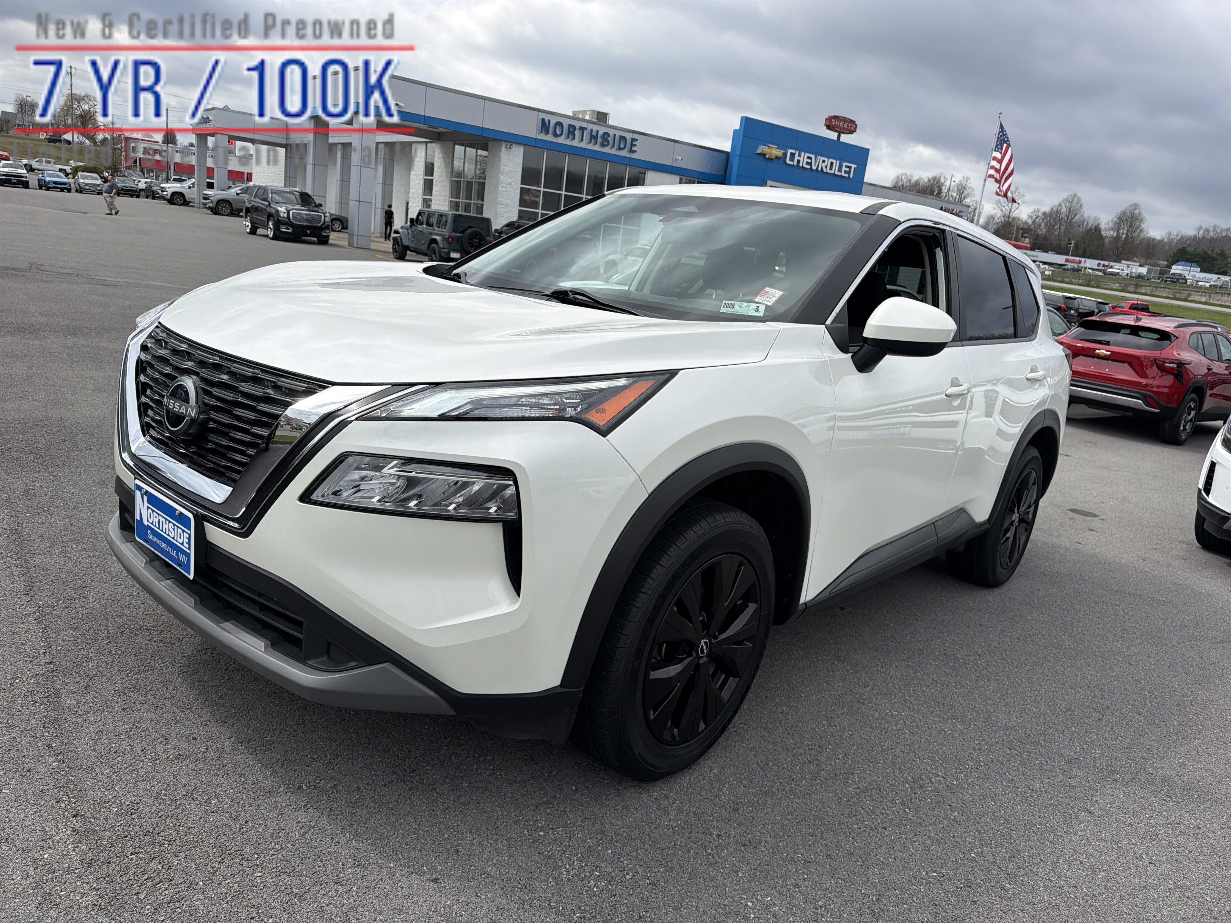 Used 2023 Nissan Rogue SV AWD/4WD image 1