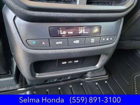 Certified 2025 Honda Pilot Touring image 12