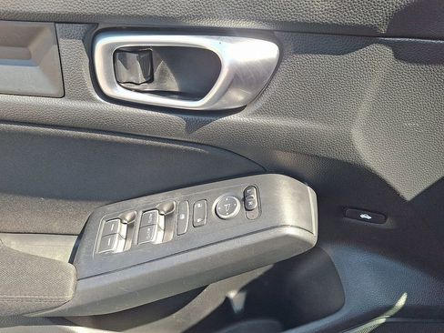 Used 2023 Honda Civic Sport image 8