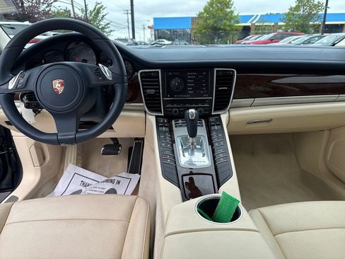 Used 2010 Porsche Panamera S RWD image 21