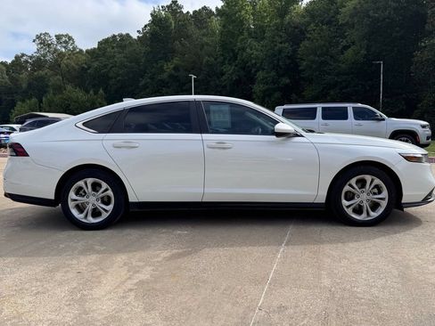 Used 2024 Honda Accord LX image 8