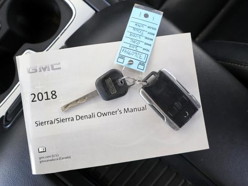 Used 2018 GMC Sierra 1500 SLT AWD/4WD image 28