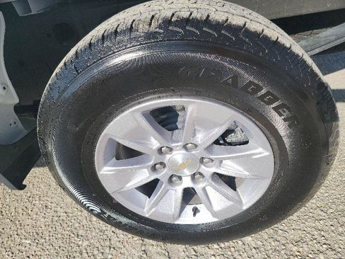 Used 2025 Chevrolet Silverado 1500 W/T RWD image 8