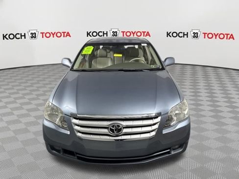 Used 2006 Toyota Avalon XLS image 2
