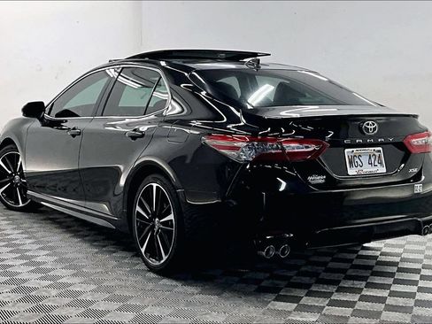 Used 2019 Toyota Camry XSE FWD image 10