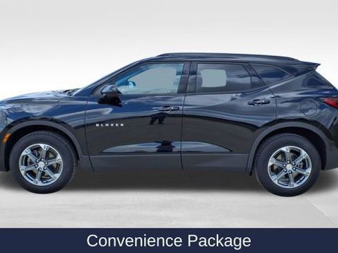 Used 2024 Chevrolet Blazer LT w/ Convenience Package FWD image 4