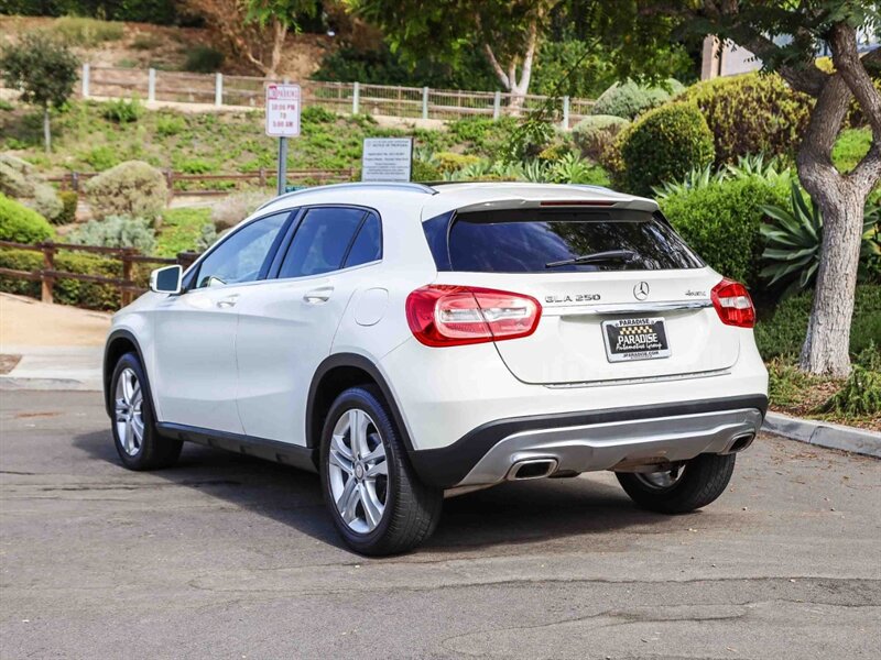 Used 2016 Mercedes-Benz GLA 250 4MATIC image 3