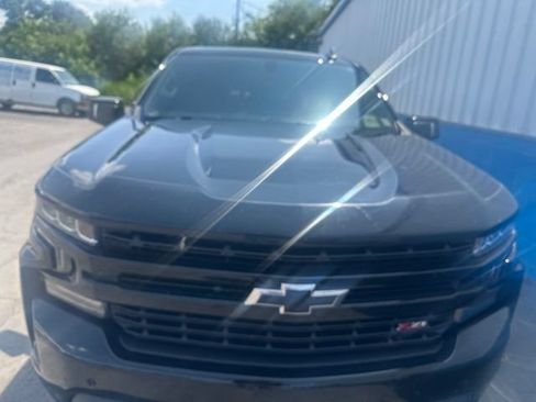 Used 2020 Chevrolet Silverado 1500 LT Trail Boss AWD/4WD image 3