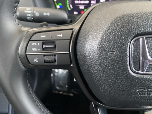 Used 2025 Honda Accord EX-L image 6