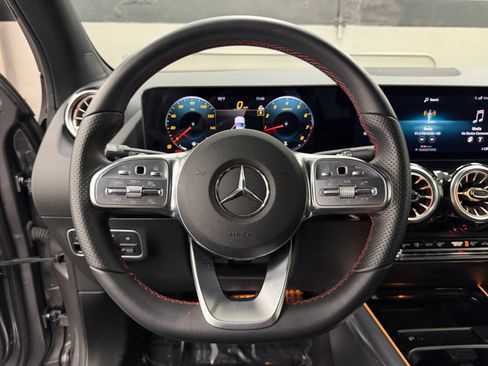 Used 2023 Mercedes-Benz GLA 250 image 26