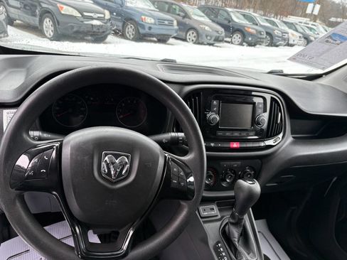 Used 2019 RAM ProMaster City Tradesman image 4