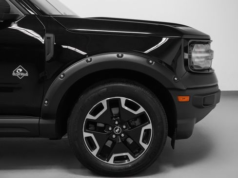 Used 2022 Ford Bronco Sport Outer Banks w/ Tech Package AWD/4WD image 14