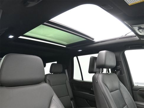 Used 2021 Chevrolet Tahoe Z71 w/ Z71 Off-Road Package image 25