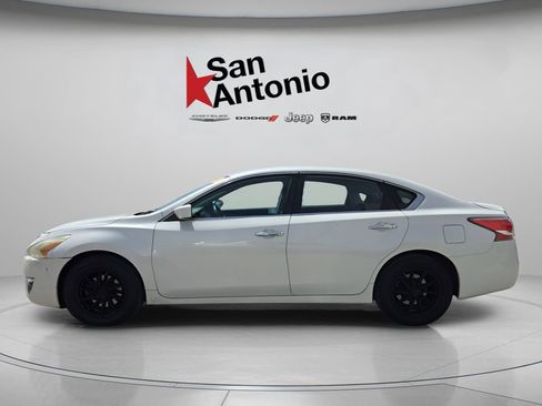 Used 2015 Nissan Altima 2.5 S w/ Power Driver Seat Package image 5