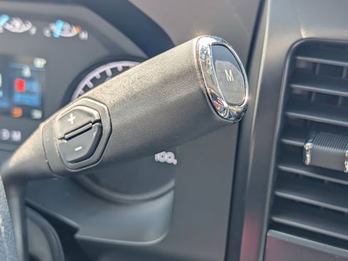 New 2026 Ford F250 XL w/ XL Chrome Package image 30