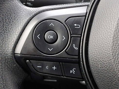 Used 2025 Toyota Corolla LE image 26