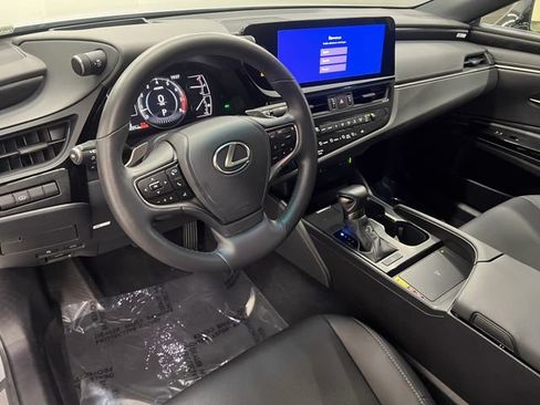 Certified 2025 Lexus ES 350 w/ Premium Package FWD image 16