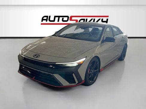 Used 2025 Hyundai Elantra N FWD image 3